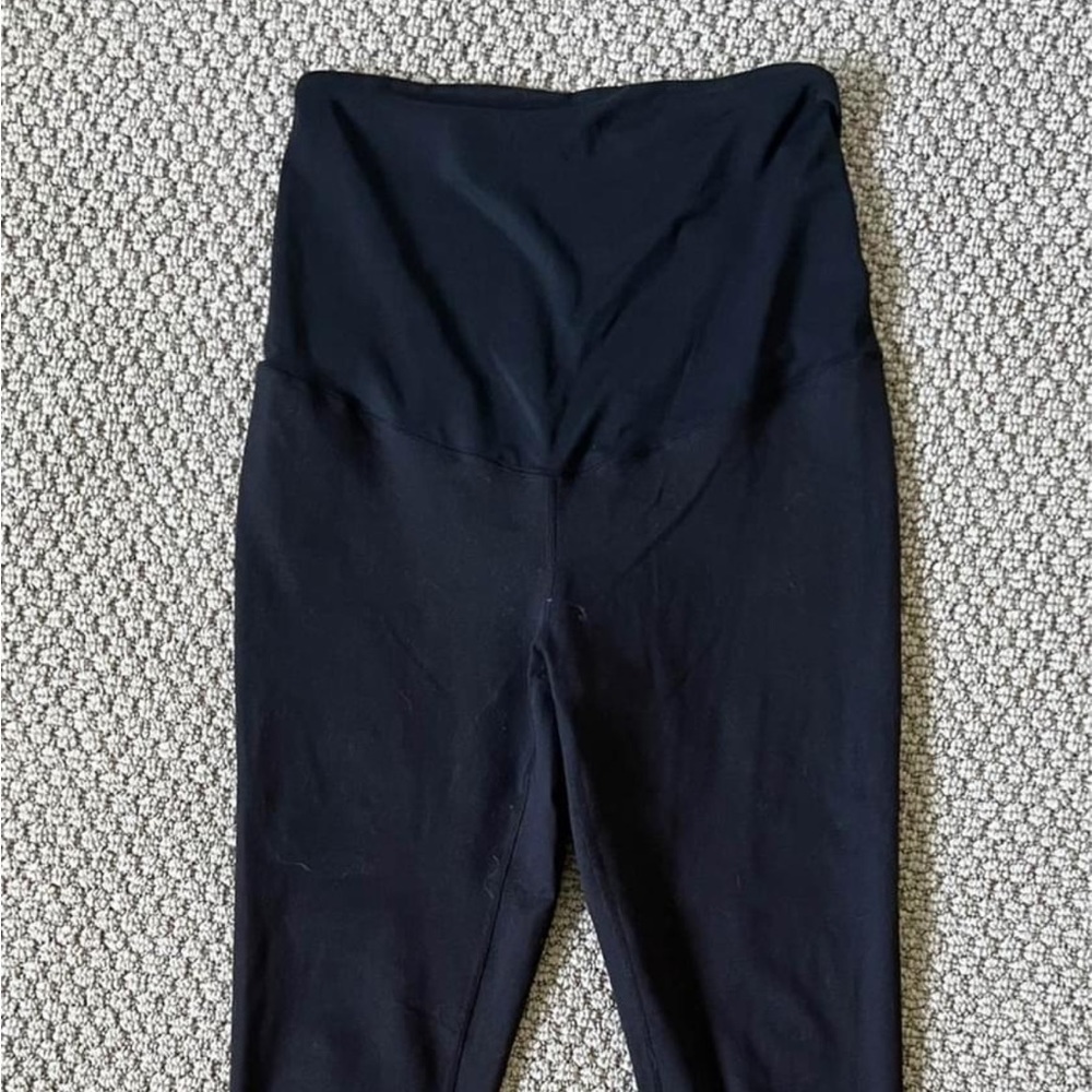 Black Zella maternity leggings size medium